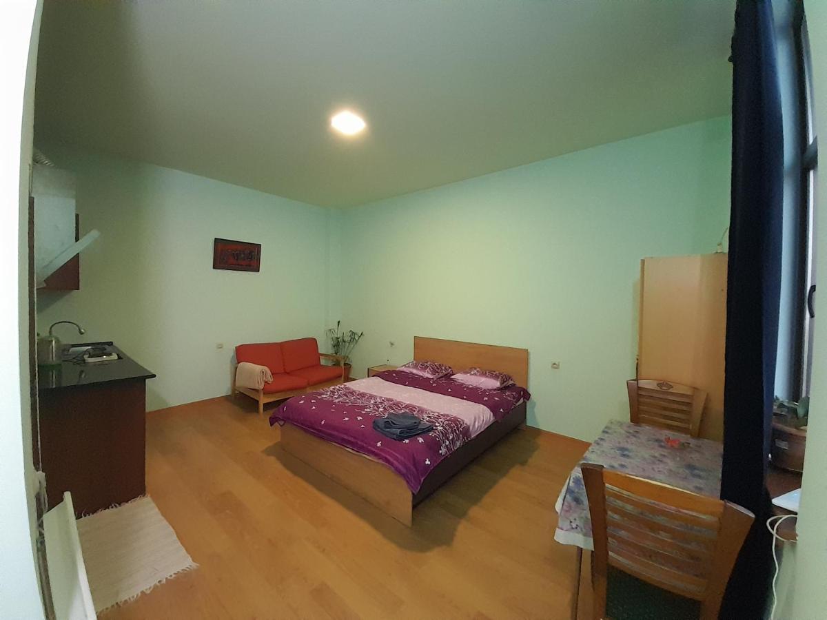 Art Guest House In Kaskad เยเรวาน ภายนอก รูปภาพ